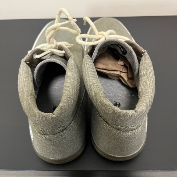 SOLD Timberland Newport Bay 2.0 Canvas Chukka Boot - Picture 7 of 16